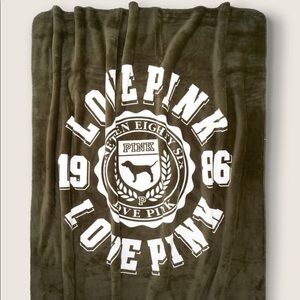 🐶PINK Sherpa Blanket🐶